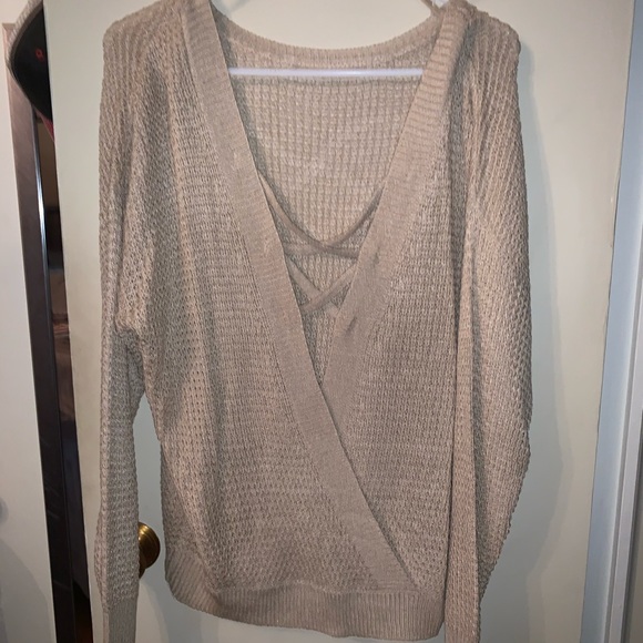Off the should, cream, open back sweater - Picture 4 of 5